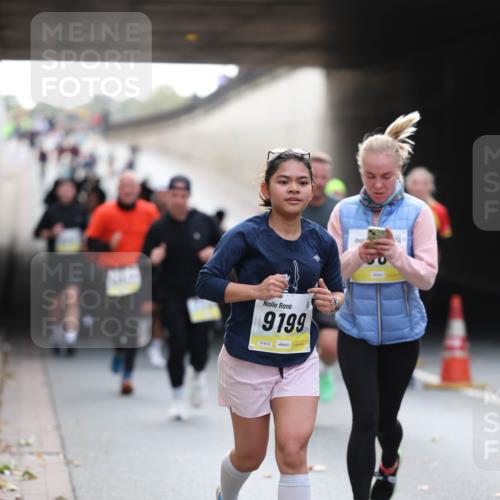 05.10.2025 - 20. swb-Marathon Bremen Michael Strokosch http://msf.ph/oto/9206040 05.10.2025 10:45:51 Laufen 9199 meine-sportfotos.de