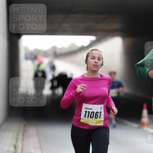 05.10.2025 - 20. swb-Marathon Bremen Michael Strokosch http://msf.ph/oto/9206084 05.10.2025 10:46:12 Laufen 11061 meine-sportfotos.de
