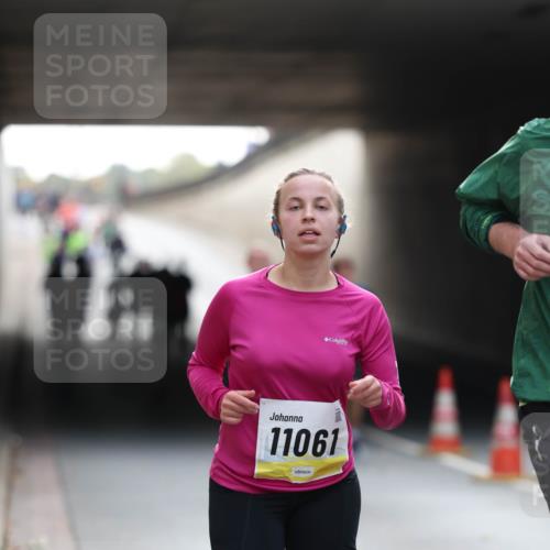 05.10.2025 - 20. swb-Marathon Bremen Michael Strokosch http://msf.ph/oto/9206085 05.10.2025 10:46:12 Laufen 0, 11061 meine-sportfotos.de