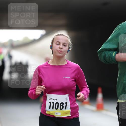 05.10.2025 - 20. swb-Marathon Bremen Michael Strokosch http://msf.ph/oto/9206086 05.10.2025 10:46:12 Laufen 11061 meine-sportfotos.de