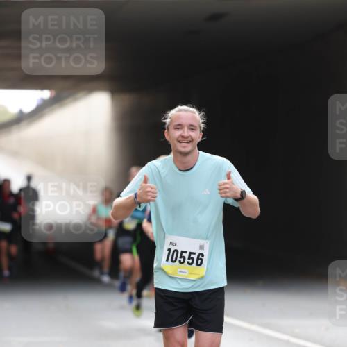 05.10.2025 - 20. swb-Marathon Bremen Michael Strokosch http://msf.ph/oto/9206090 05.10.2025 10:46:16 Laufen 10556 meine-sportfotos.de