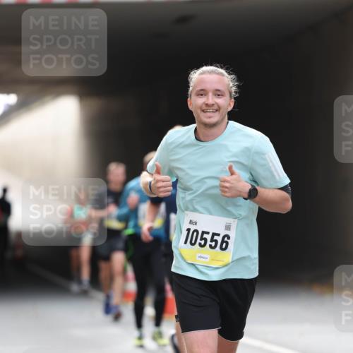 05.10.2025 - 20. swb-Marathon Bremen Michael Strokosch http://msf.ph/oto/9206092 05.10.2025 10:46:16 Laufen 10556 meine-sportfotos.de