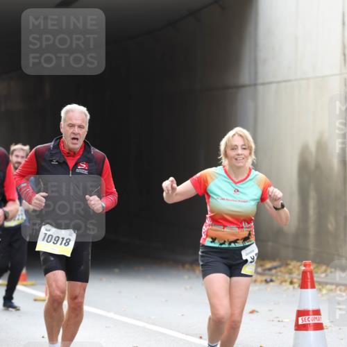 05.10.2025 - 20. swb-Marathon Bremen Michael Strokosch http://msf.ph/oto/9206105 05.10.2025 10:46:23 Laufen 10918 meine-sportfotos.de