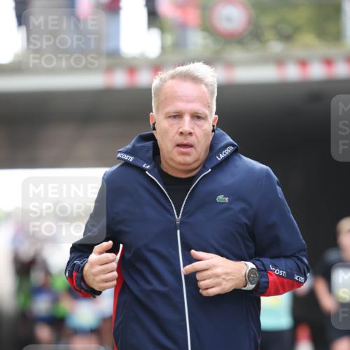 05.10.2025 - 20. swb-Marathon Bremen Michael Strokosch http://msf.ph/oto/9206122 05.10.2025 10:46:28 Laufen  meine-sportfotos.de
