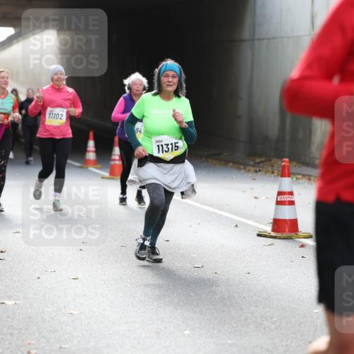 05.10.2025 - 20. swb-Marathon Bremen Michael Strokosch http://msf.ph/oto/9206128 05.10.2025 10:58:08 Laufen 11102, 11315, 1120 meine-sportfotos.de