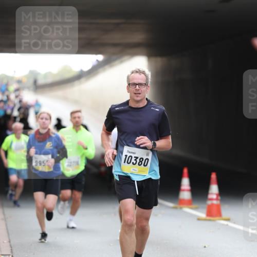 05.10.2025 - 20. swb-Marathon Bremen Michael Strokosch http://msf.ph/oto/9206134 05.10.2025 10:46:33 Laufen 995, 10380, 1 meine-sportfotos.de