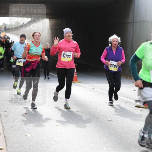 05.10.2025 - 20. swb-Marathon Bremen Michael Strokosch http://msf.ph/oto/9206135 05.10.2025 10:58:10 Laufen 9409, 11102, 9394, 11315 meine-sportfotos.de