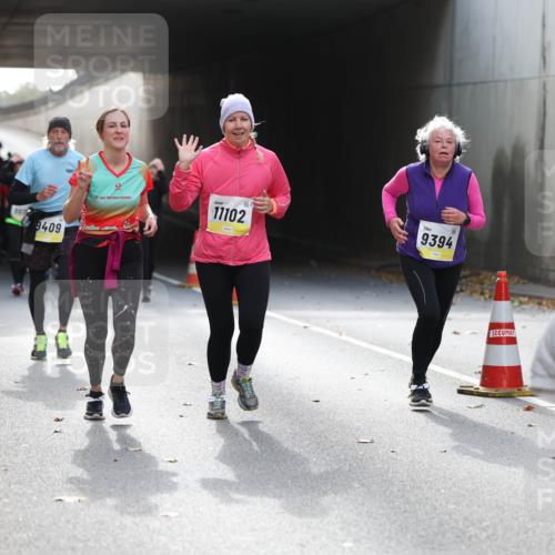 05.10.2025 - 20. swb-Marathon Bremen Michael Strokosch http://msf.ph/oto/9206138 05.10.2025 10:58:10 Laufen 9409, 20, 11102, 9394 meine-sportfotos.de