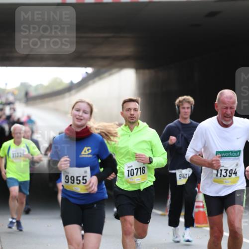 05.10.2025 - 20. swb-Marathon Bremen Michael Strokosch http://msf.ph/oto/9206144 05.10.2025 10:46:36 Laufen 11325, 9955, 10716, 943, 11394 meine-sportfotos.de