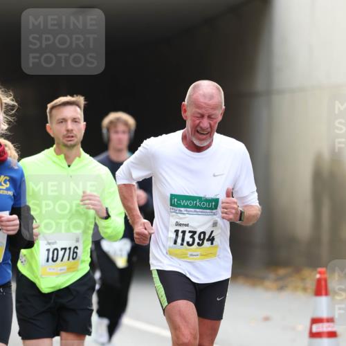 05.10.2025 - 20. swb-Marathon Bremen Michael Strokosch http://msf.ph/oto/9206150 05.10.2025 10:46:37 Laufen 10716, 11394 meine-sportfotos.de