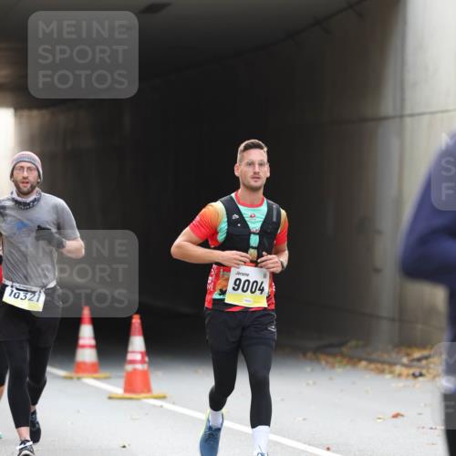 05.10.2025 - 20. swb-Marathon Bremen Michael Strokosch http://msf.ph/oto/9206163 05.10.2025 10:46:44 Laufen 10321, 9004 meine-sportfotos.de