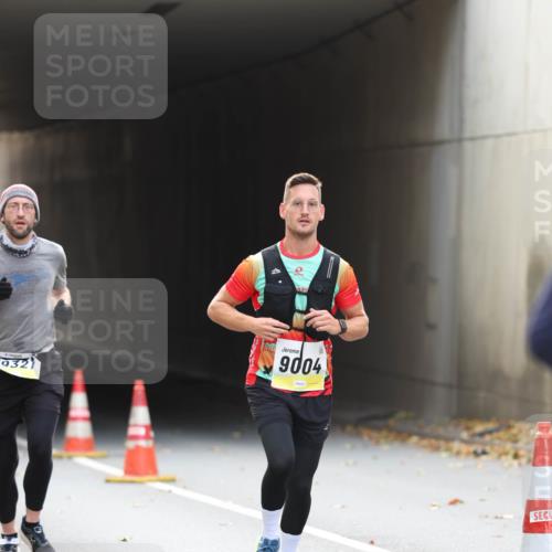 05.10.2025 - 20. swb-Marathon Bremen Michael Strokosch http://msf.ph/oto/9206164 05.10.2025 10:46:44 Laufen 032, 9004 meine-sportfotos.de