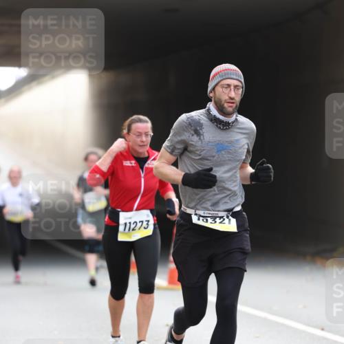 05.10.2025 - 20. swb-Marathon Bremen Michael Strokosch http://msf.ph/oto/9206169 05.10.2025 10:46:46 Laufen 11273, 321 meine-sportfotos.de