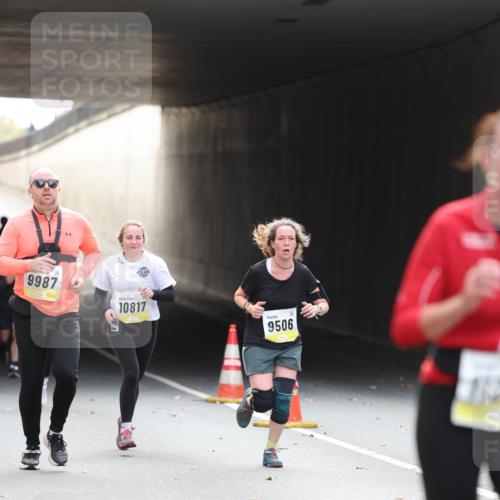 05.10.2025 - 20. swb-Marathon Bremen Michael Strokosch http://msf.ph/oto/9206172 05.10.2025 10:46:48 Laufen 9987, 10817, 9506 meine-sportfotos.de
