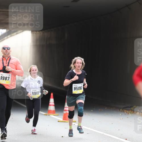 05.10.2025 - 20. swb-Marathon Bremen Michael Strokosch http://msf.ph/oto/9206174 05.10.2025 10:46:48 Laufen 9987, 10817, 9506 meine-sportfotos.de