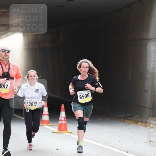 05.10.2025 - 20. swb-Marathon Bremen Michael Strokosch http://msf.ph/oto/9206176 05.10.2025 10:46:49 Laufen 987, 0817, 9506 meine-sportfotos.de