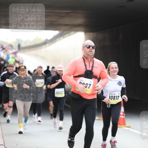 05.10.2025 - 20. swb-Marathon Bremen Michael Strokosch http://msf.ph/oto/9206178 05.10.2025 10:46:50 Laufen 10507, 0097, 10817 meine-sportfotos.de