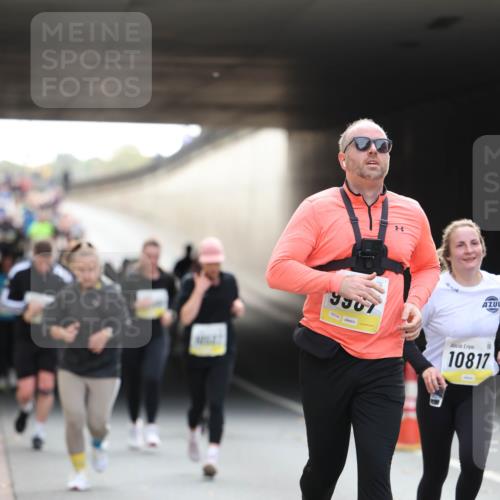 05.10.2025 - 20. swb-Marathon Bremen Michael Strokosch http://msf.ph/oto/9206181 05.10.2025 10:46:50 Laufen 9967, 02016, 10817 meine-sportfotos.de