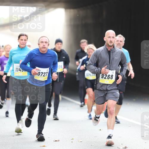 05.10.2025 - 20. swb-Marathon Bremen Michael Strokosch http://msf.ph/oto/9206187 05.10.2025 10:46:58 Laufen 1145, 0727, 109, 10439268 meine-sportfotos.de