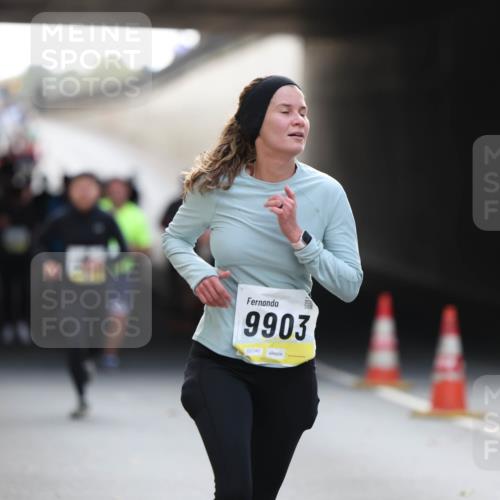 05.10.2025 - 20. swb-Marathon Bremen Michael Strokosch http://msf.ph/oto/9206205 05.10.2025 10:47:09 Laufen 9903, 02346 meine-sportfotos.de
