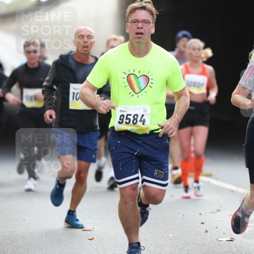 05.10.2025 - 20. swb-Marathon Bremen Michael Strokosch http://msf.ph/oto/9206218 05.10.2025 10:47:16 Laufen 10, 9584, 11528, 01886 meine-sportfotos.de