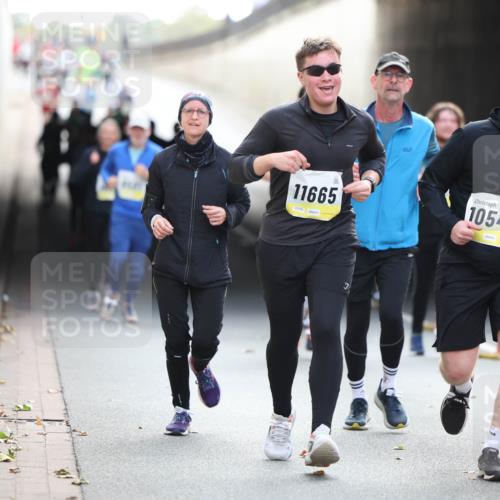 05.10.2025 - 20. swb-Marathon Bremen Michael Strokosch http://msf.ph/oto/9206223 05.10.2025 10:47:18 Laufen 11665, 10548 meine-sportfotos.de