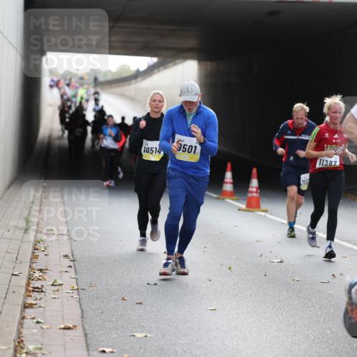 05.10.2025 - 20. swb-Marathon Bremen Michael Strokosch http://msf.ph/oto/9206234 05.10.2025 10:47:24 Laufen 10514, 9501, 109, 11387, 9214 meine-sportfotos.de