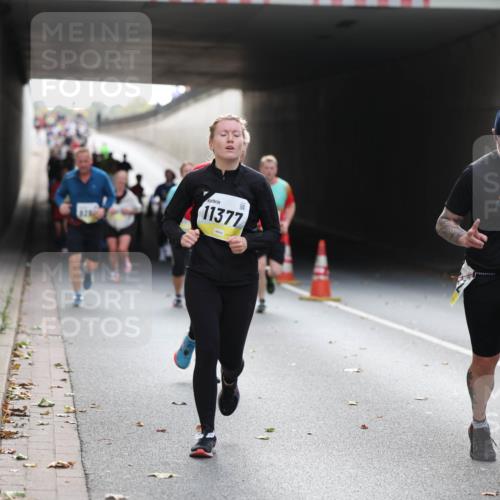 05.10.2025 - 20. swb-Marathon Bremen Michael Strokosch http://msf.ph/oto/9206263 05.10.2025 10:47:36 Laufen 11377 meine-sportfotos.de