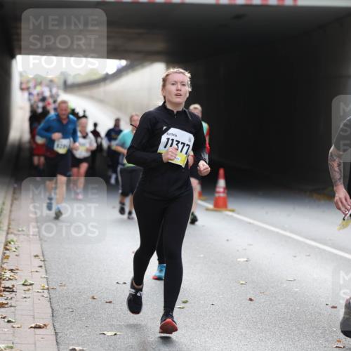 05.10.2025 - 20. swb-Marathon Bremen Michael Strokosch http://msf.ph/oto/9206264 05.10.2025 10:47:37 Laufen 3281, 11377 meine-sportfotos.de