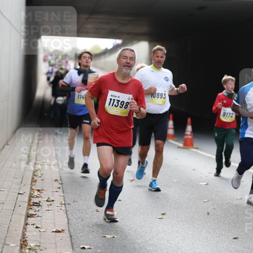 05.10.2025 - 20. swb-Marathon Bremen Michael Strokosch http://msf.ph/oto/9206285 05.10.2025 10:47:46 Laufen 114, 11398, 10993, 9172, 0719 meine-sportfotos.de