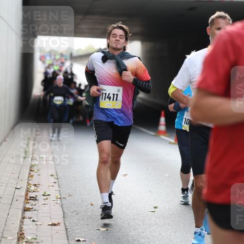 05.10.2025 - 20. swb-Marathon Bremen Michael Strokosch http://msf.ph/oto/9206290 05.10.2025 10:47:48 Laufen 11411, 10 meine-sportfotos.de