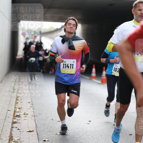 05.10.2025 - 20. swb-Marathon Bremen Michael Strokosch http://msf.ph/oto/9206291 05.10.2025 10:47:48 Laufen 11411, 102, 10593 meine-sportfotos.de