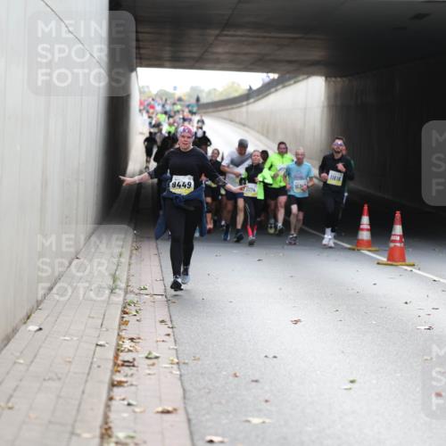 05.10.2025 - 20. swb-Marathon Bremen Michael Strokosch http://msf.ph/oto/9206294 05.10.2025 10:47:50 Laufen 11616, 103, 9449, 174 meine-sportfotos.de
