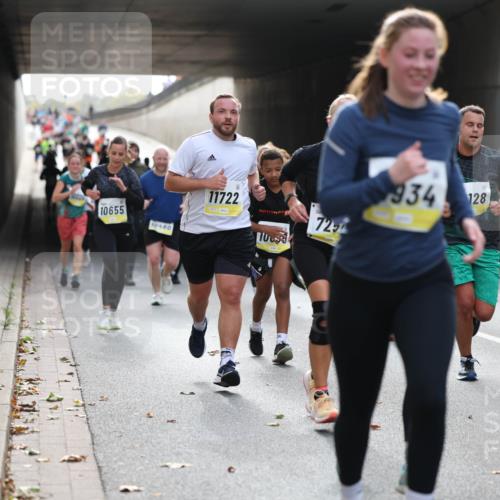 05.10.2025 - 20. swb-Marathon Bremen Michael Strokosch http://msf.ph/oto/9206310 05.10.2025 10:47:58 Laufen 10655, 10440, 11722, 10886, 723, 934, 128 meine-sportfotos.de