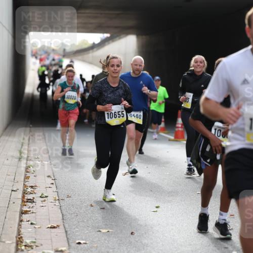 05.10.2025 - 20. swb-Marathon Bremen Michael Strokosch http://msf.ph/oto/9206316 05.10.2025 10:48:00 Laufen 10020, 10655, 0460, 11722, 100 meine-sportfotos.de