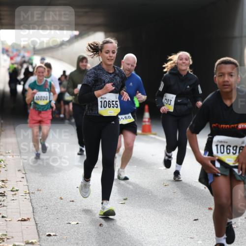 05.10.2025 - 20. swb-Marathon Bremen Michael Strokosch http://msf.ph/oto/9206319 05.10.2025 10:48:01 Laufen 10020, 10655, 460, 793, 10696 meine-sportfotos.de