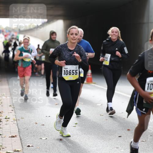 05.10.2025 - 20. swb-Marathon Bremen Michael Strokosch http://msf.ph/oto/9206320 05.10.2025 10:48:01 Laufen 10655, 3, 10696 meine-sportfotos.de