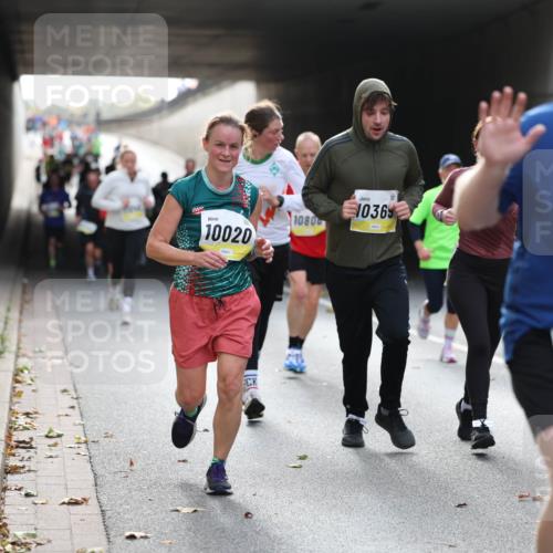 05.10.2025 - 20. swb-Marathon Bremen Michael Strokosch http://msf.ph/oto/9206323 05.10.2025 10:48:03 Laufen 10020, 1080, 10369, 10460 meine-sportfotos.de