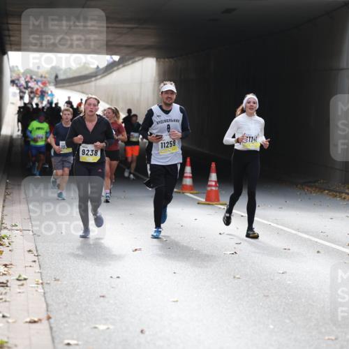 05.10.2025 - 20. swb-Marathon Bremen Michael Strokosch http://msf.ph/oto/9206353 05.10.2025 10:48:16 Laufen 10, 9238, 11259, 1741 meine-sportfotos.de