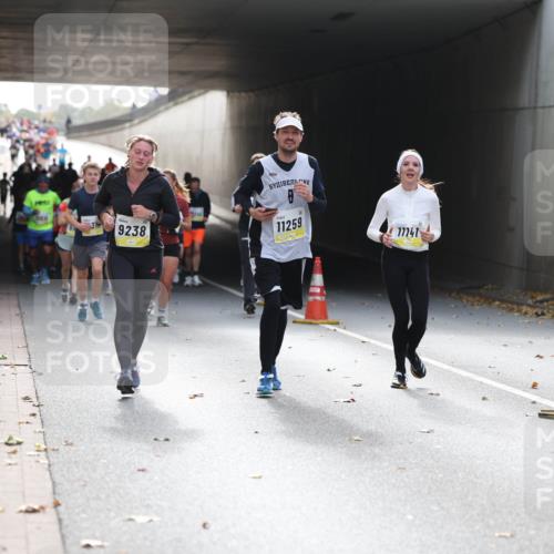 05.10.2025 - 20. swb-Marathon Bremen Michael Strokosch http://msf.ph/oto/9206355 05.10.2025 10:48:17 Laufen 9238, 11259, 77741 meine-sportfotos.de