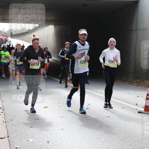 05.10.2025 - 20. swb-Marathon Bremen Michael Strokosch http://msf.ph/oto/9206356 05.10.2025 10:48:17 Laufen 105, 38, 11259, 11141 meine-sportfotos.de