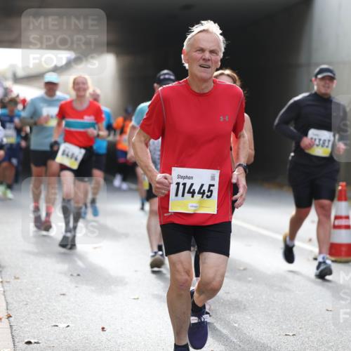 05.10.2025 - 20. swb-Marathon Bremen Michael Strokosch http://msf.ph/oto/9206397 05.10.2025 10:48:35 Laufen 11445, 383 meine-sportfotos.de