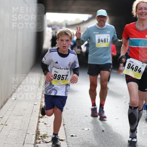 05.10.2025 - 20. swb-Marathon Bremen Michael Strokosch http://msf.ph/oto/9206403 05.10.2025 10:48:37 Laufen 9957, 9461, 9494, 01999 meine-sportfotos.de