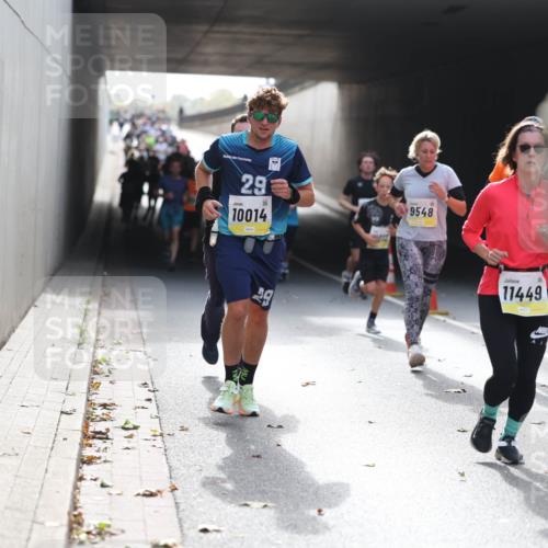 05.10.2025 - 20. swb-Marathon Bremen Michael Strokosch http://msf.ph/oto/9206408 05.10.2025 10:48:40 Laufen 29, 10014, 9548, 11449 meine-sportfotos.de
