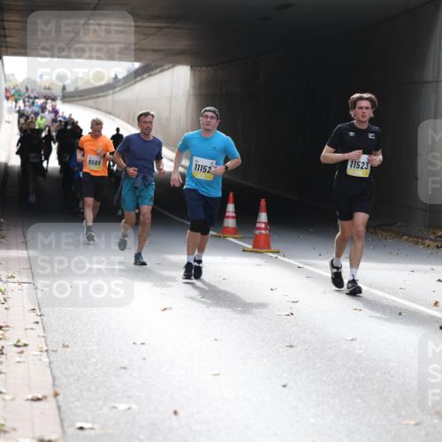 05.10.2025 - 20. swb-Marathon Bremen Michael Strokosch http://msf.ph/oto/9206415 05.10.2025 10:48:44 Laufen 11152, 9569, 11523 meine-sportfotos.de