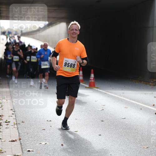 05.10.2025 - 20. swb-Marathon Bremen Michael Strokosch http://msf.ph/oto/9206425 05.10.2025 10:48:49 Laufen 9569 meine-sportfotos.de