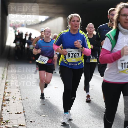 05.10.2025 - 20. swb-Marathon Bremen Michael Strokosch http://msf.ph/oto/9206458 05.10.2025 10:49:03 Laufen 9367, 734, 11151, 110, 11271 meine-sportfotos.de