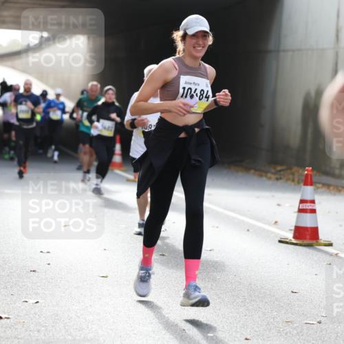 05.10.2025 - 20. swb-Marathon Bremen Michael Strokosch http://msf.ph/oto/9206464 05.10.2025 10:49:05 Laufen 5402, 1084 meine-sportfotos.de