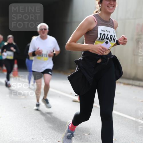 05.10.2025 - 20. swb-Marathon Bremen Michael Strokosch http://msf.ph/oto/9206467 05.10.2025 10:49:06 Laufen 14915, 10484 meine-sportfotos.de