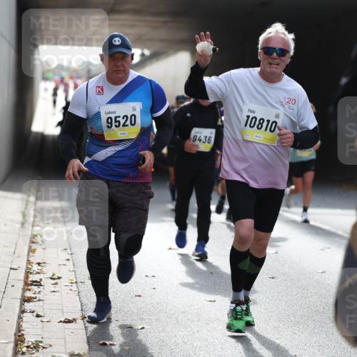05.10.2025 - 20. swb-Marathon Bremen Michael Strokosch http://msf.ph/oto/9206487 05.10.2025 10:49:14 Laufen 120, 9520, 9436, 10810, 01974, 110 meine-sportfotos.de